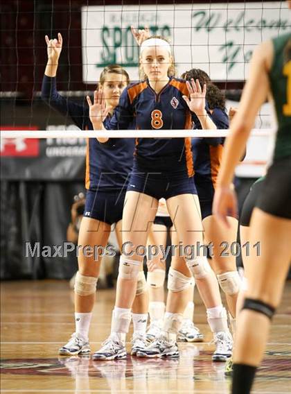 Thumbnail 3 in Northeastern vs Starmount (NCHSAA 2A Final) photogallery.