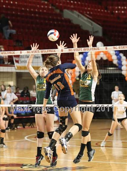 Thumbnail 1 in Northeastern vs Starmount (NCHSAA 2A Final) photogallery.