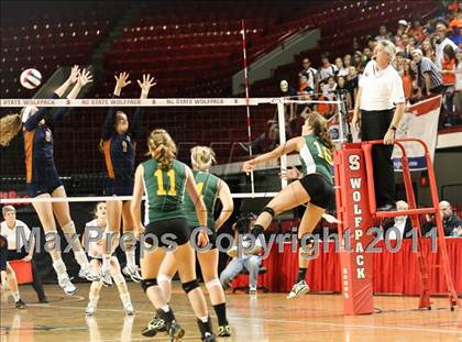 Thumbnail 1 in Northeastern vs Starmount (NCHSAA 2A Final) photogallery.