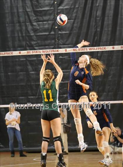 Thumbnail 3 in Northeastern vs Starmount (NCHSAA 2A Final) photogallery.
