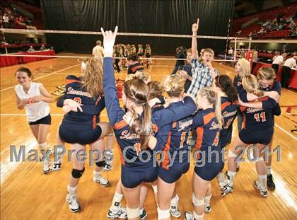 Thumbnail 3 in Northeastern vs Starmount (NCHSAA 2A Final) photogallery.