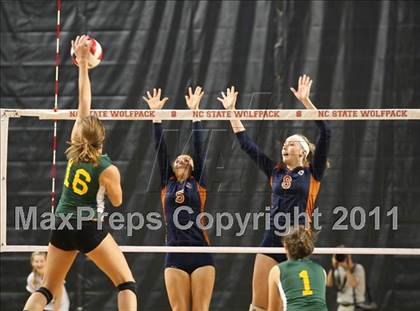 Thumbnail 2 in Northeastern vs Starmount (NCHSAA 2A Final) photogallery.