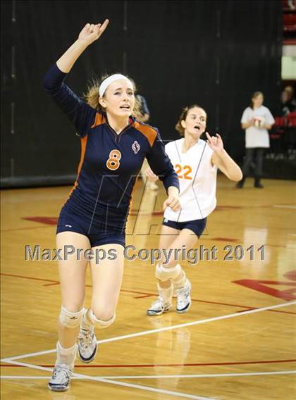 Thumbnail 2 in Northeastern vs Starmount (NCHSAA 2A Final) photogallery.