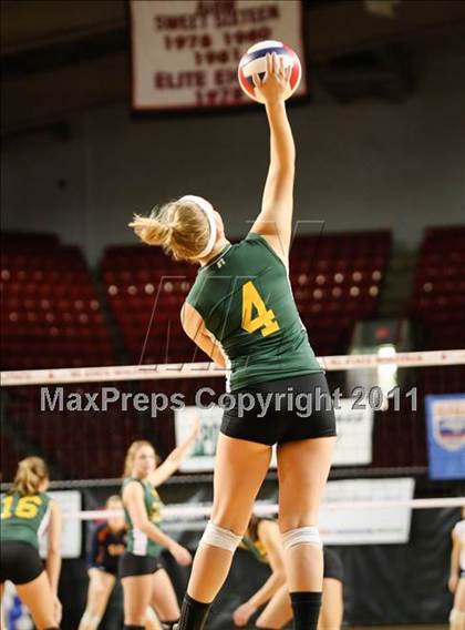 Thumbnail 2 in Northeastern vs Starmount (NCHSAA 2A Final) photogallery.