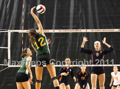 Thumbnail 3 in Northeastern vs Starmount (NCHSAA 2A Final) photogallery.