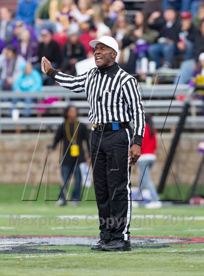 Thumbnail 2 in Central Catholic vs. Escalon (CIF SJS D4 Final) photogallery.