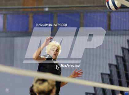Thumbnail 3 in Eaglecrest vs Discovery Canyon (CHSAA 5A Round 1) photogallery.