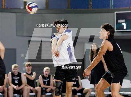 Thumbnail 2 in Eaglecrest vs Discovery Canyon (CHSAA 5A Round 1) photogallery.