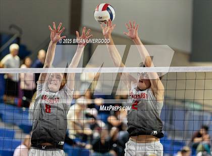 Thumbnail 3 in Eaglecrest vs Discovery Canyon (CHSAA 5A Round 1) photogallery.
