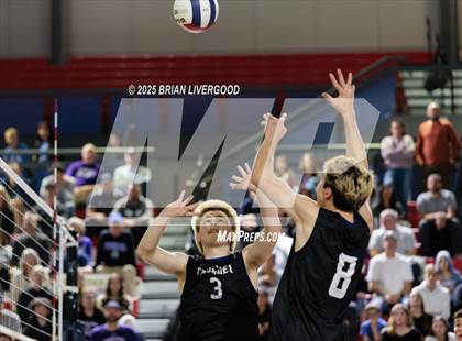 Thumbnail 2 in Eaglecrest vs Discovery Canyon (CHSAA 5A Round 1) photogallery.