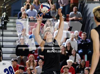 Thumbnail 1 in Eaglecrest vs Discovery Canyon (CHSAA 5A Round 1) photogallery.