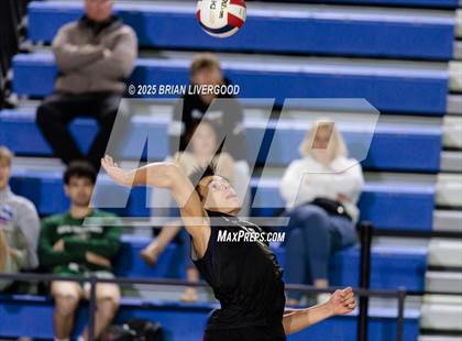 Thumbnail 2 in Eaglecrest vs Discovery Canyon (CHSAA 5A Round 1) photogallery.