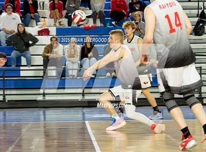 Thumbnail 3 in Eaglecrest vs Discovery Canyon (CHSAA 5A Round 1) photogallery.