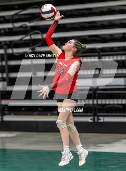 Thumbnail 3 in Woods Cross vs. Alta (UHSAA 5A Second Round) photogallery.