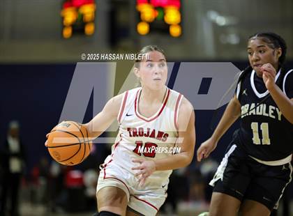 Thumbnail 3 in Hazel Green vs. Bradley Central (She Got Game Classic) photogallery.