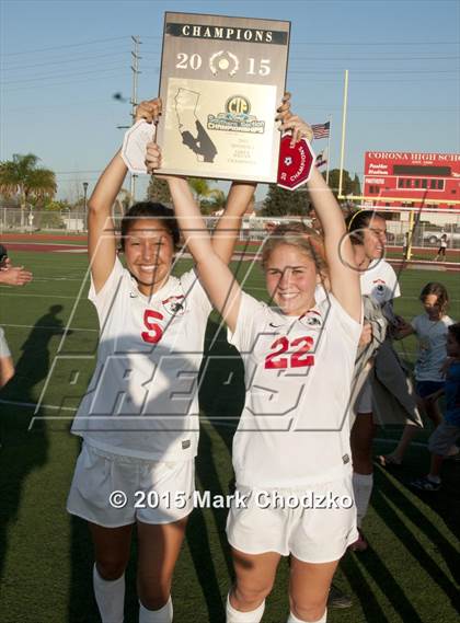Thumbnail 2 in Mater Dei vs. Laguna Hills (CIF SS D1 Final) photogallery.