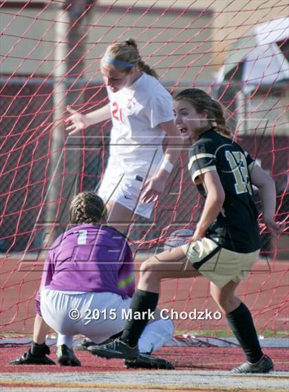 Thumbnail 3 in Mater Dei vs. Laguna Hills (CIF SS D1 Final) photogallery.
