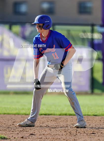 Thumbnail 1 in Davenport Central @ Central DeWitt photogallery.