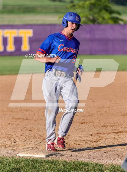 Thumbnail 2 in Davenport Central @ Central DeWitt photogallery.