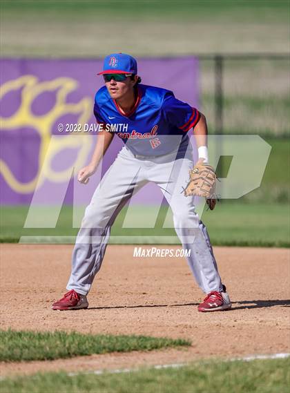 Thumbnail 3 in Davenport Central @ Central DeWitt photogallery.