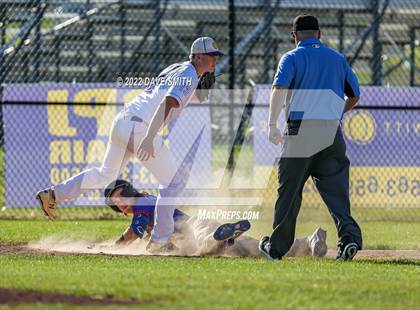 Thumbnail 2 in Davenport Central @ Central DeWitt photogallery.