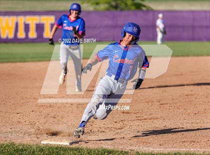 Thumbnail 1 in Davenport Central @ Central DeWitt photogallery.