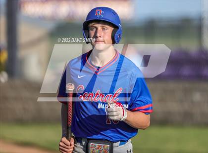 Thumbnail 1 in Davenport Central @ Central DeWitt photogallery.