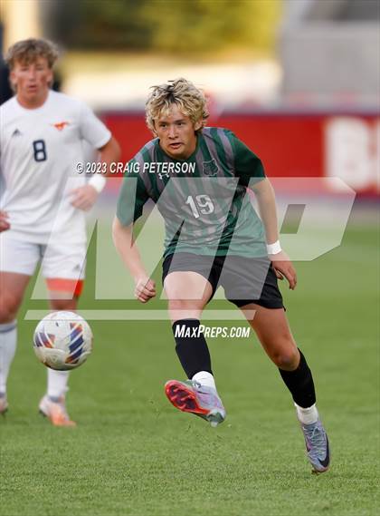 Thumbnail 1 in Green Canyon vs. Mountain Crest (UHSAA 4A Final) photogallery.