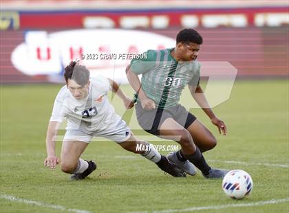Thumbnail 3 in Green Canyon vs. Mountain Crest (UHSAA 4A Final) photogallery.