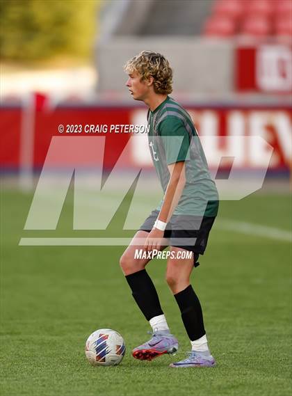 Thumbnail 2 in Green Canyon vs. Mountain Crest (UHSAA 4A Final) photogallery.