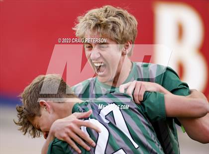 Thumbnail 3 in Green Canyon vs. Mountain Crest (UHSAA 4A Final) photogallery.