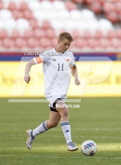Thumbnail 2 in Green Canyon vs. Mountain Crest (UHSAA 4A Final) photogallery.