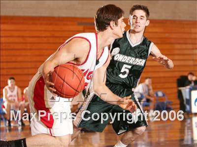Thumbnail 2 in Ponderosa vs. Santa Fe Christian (Torrey Pines Holiday Classic) photogallery.