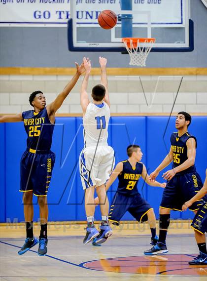 Thumbnail 1 in Rocklin vs River City (Rocklin Holiday Classic) photogallery.