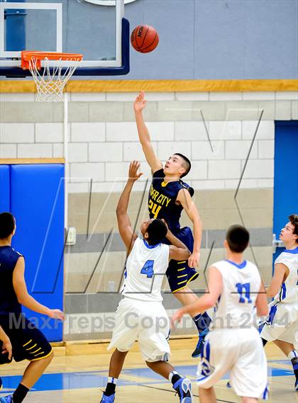 Thumbnail 1 in Rocklin vs River City (Rocklin Holiday Classic) photogallery.