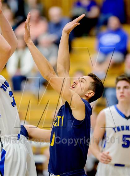 Thumbnail 3 in Rocklin vs River City (Rocklin Holiday Classic) photogallery.