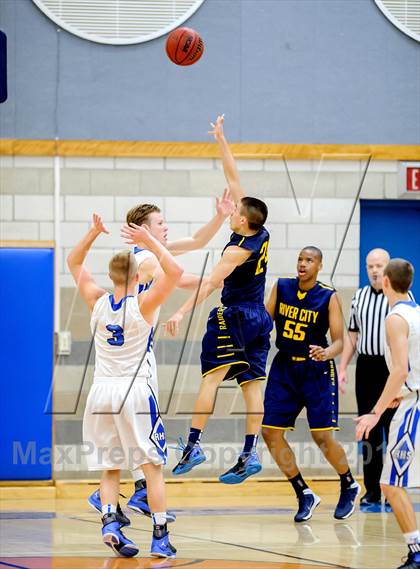 Thumbnail 1 in Rocklin vs River City (Rocklin Holiday Classic) photogallery.