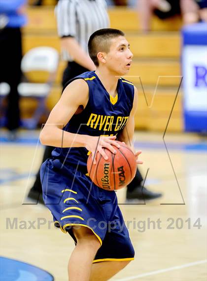 Thumbnail 1 in Rocklin vs River City (Rocklin Holiday Classic) photogallery.