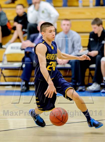 Thumbnail 1 in Rocklin vs River City (Rocklin Holiday Classic) photogallery.