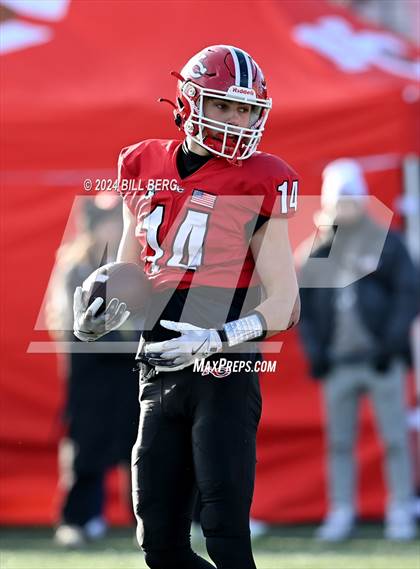 Thumbnail 2 in Newtown vs New Canaan (CIAC Class L SemiFinal) photogallery.
