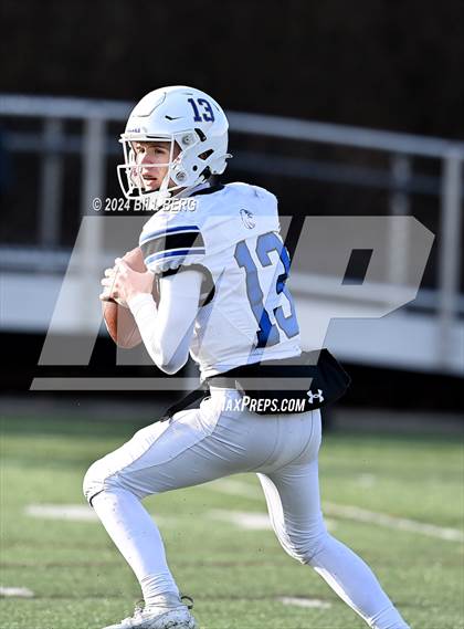 Thumbnail 1 in Newtown vs New Canaan (CIAC Class L SemiFinal) photogallery.