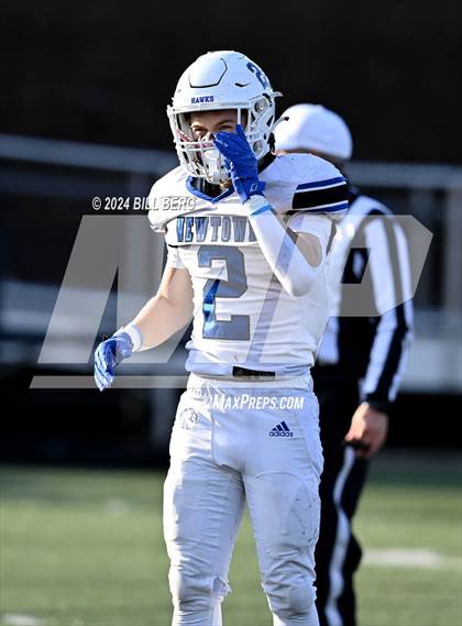 Thumbnail 1 in Newtown vs New Canaan (CIAC Class L SemiFinal) photogallery.