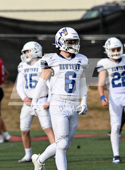 Thumbnail 3 in Newtown vs New Canaan (CIAC Class L SemiFinal) photogallery.