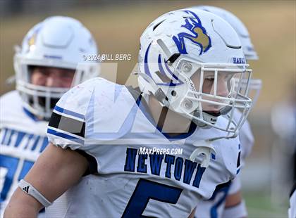 Thumbnail 1 in Newtown vs New Canaan (CIAC Class L SemiFinal) photogallery.