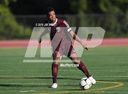 Thumbnail 1 in Harrison vs. Arlington B (White Plains Kickoff Classic) photogallery.