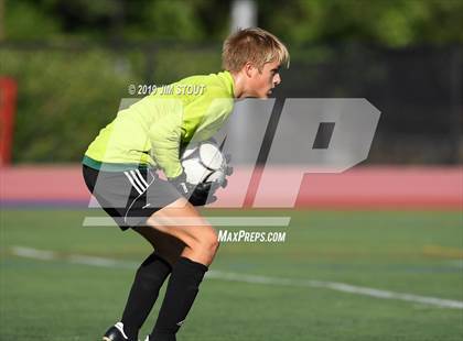 Thumbnail 2 in Harrison vs. Arlington B (White Plains Kickoff Classic) photogallery.