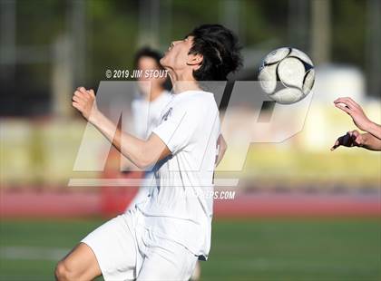 Thumbnail 2 in Harrison vs. Arlington B (White Plains Kickoff Classic) photogallery.