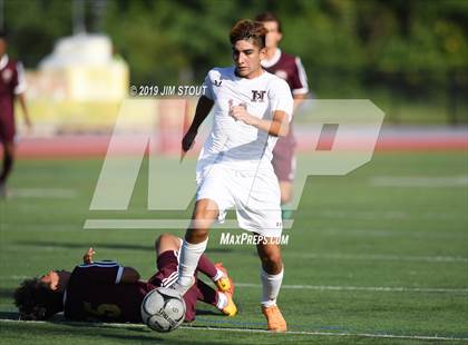 Thumbnail 1 in Harrison vs. Arlington B (White Plains Kickoff Classic) photogallery.