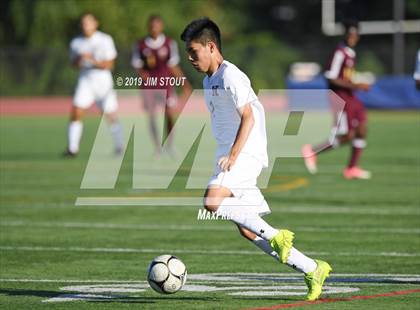 Thumbnail 3 in Harrison vs. Arlington B (White Plains Kickoff Classic) photogallery.