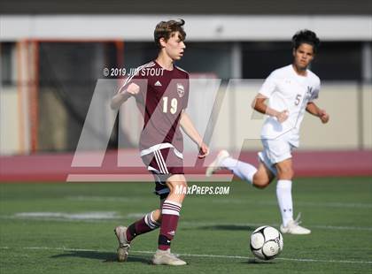 Thumbnail 2 in Harrison vs. Arlington B (White Plains Kickoff Classic) photogallery.